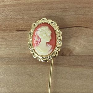 Vintage Gold Tone Cameo Stick Pin